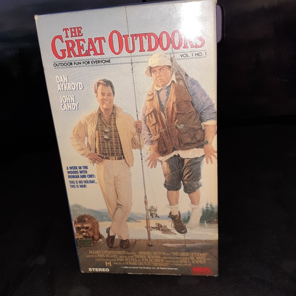 The Great Outdoors VHS 1988 Dan Aykroyd  John Candy Wisconsin 80s Cult Classic - Picture 3 of 8